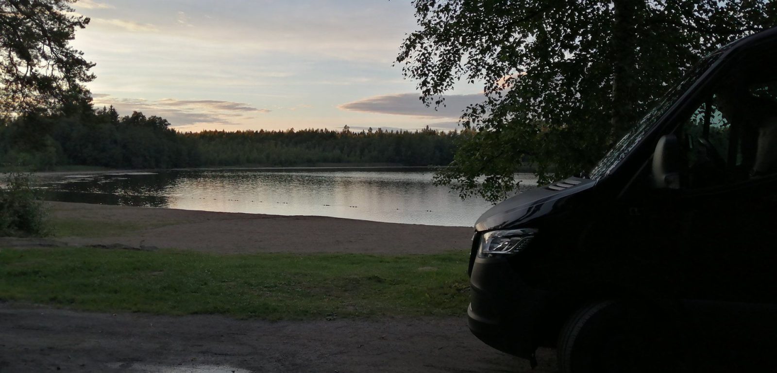 Nestellan taksi Pirkanmaan maisemissa